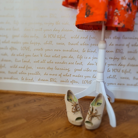 Wedge - Picture 4 of 4